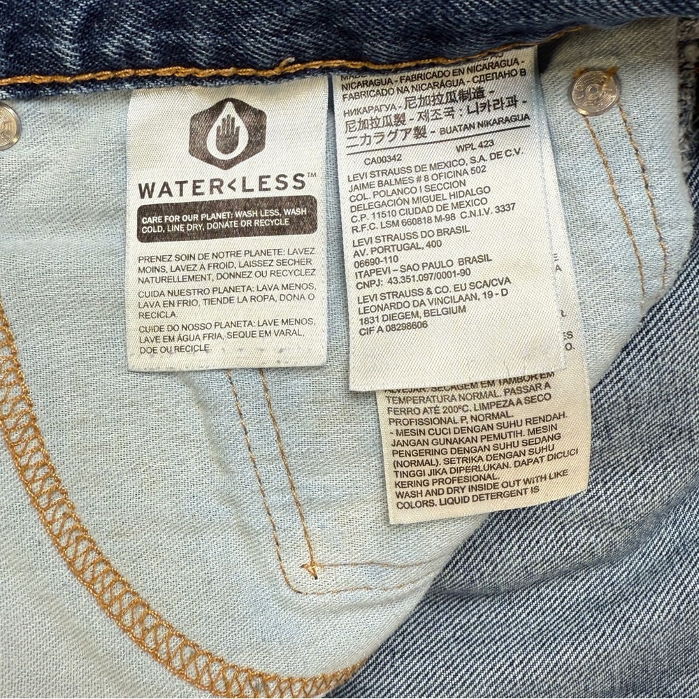 Levi's 550 Relaxed Fit‎ Jeans 46x32 Blue Denim Water Less - Picture 7 of 10